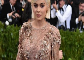 2020’NİN EN ÇOK KAZANAN YILDIZI KYLIE JENNER OLDU