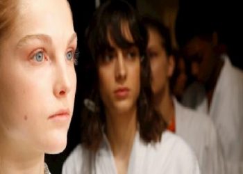 E VİTAMİNİNİ NEDEN CİLT BAKIM RUTİNİMİZE DAHİL ETMELİYİZ?