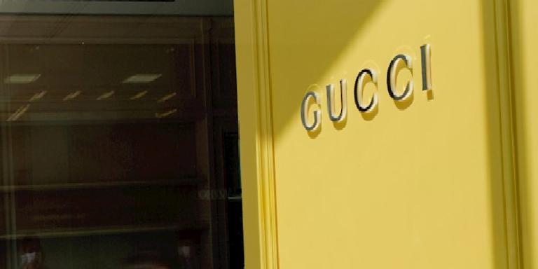GUCCI, AŞI DAĞITIMINA DESTEK OLUYOR