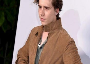 BROOKLYN BECKHAM NİŞANLISI NICOLA PELTZ İÇİN BİR DÖVME YAPTIRDI