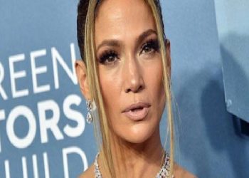 JENNIFER LOPEZ BOTOKS SÖYLENTİLERİNE CEVAP VERDİ