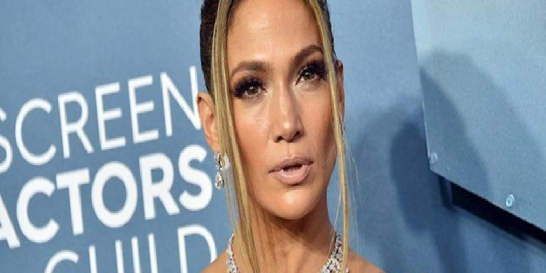 JENNIFER LOPEZ BOTOKS SÖYLENTİLERİNE CEVAP VERDİ