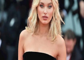 ELSA HOSK İLK BEBEĞİNİ DÜNYAYA GETİRDİ