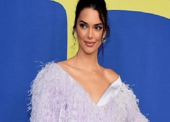 KENDALL JENNER’IN SÜRPRİZ GİRİŞİMİ