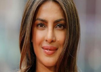 PRIYANKA CHOPRA SAÇ BAKIM MARKASI ÇIKARIYOR
