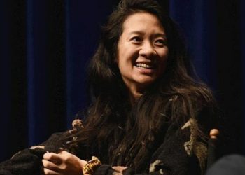 CHLOE ZHAO ALTIN KÜRE TARİHİNE GEÇTİ