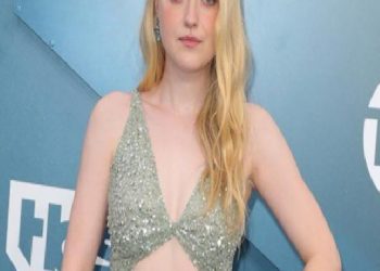 DAKOTA FANNING ‘THE FIRST LADY’ KADROSUNA KATILDI