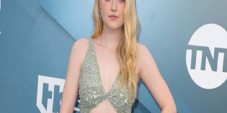 DAKOTA FANNING ‘THE FIRST LADY’ KADROSUNA KATILDI