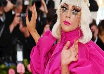 LADY GAGA ‘HOUSE OF GUCCI’ SETİNDEN BİR KARE PAYLAŞTI