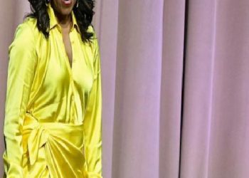 MICHELLE OBAMA’DAN MEGHAN MARKLE’A DESTEK