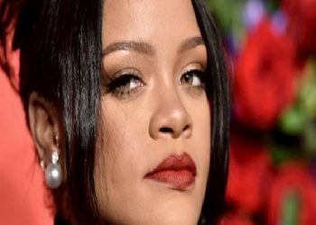 RIHANNA SAÇ BAKIM RUTİNİMİZDE FARK YARATMAYA HAZIRLANIYOR
