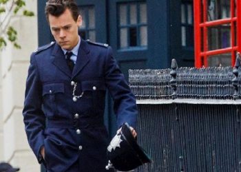 EMMA CORRIN VE HARRY STYLES’IN MY POLICEMAN FİLMİNDEN İLK FOTOĞRAFLAR