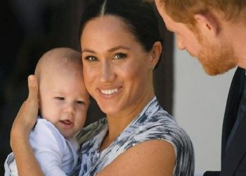 PRENS HARRY, ARCHIE’NİN İLK KELİMELERİNİ AÇIKLADI!