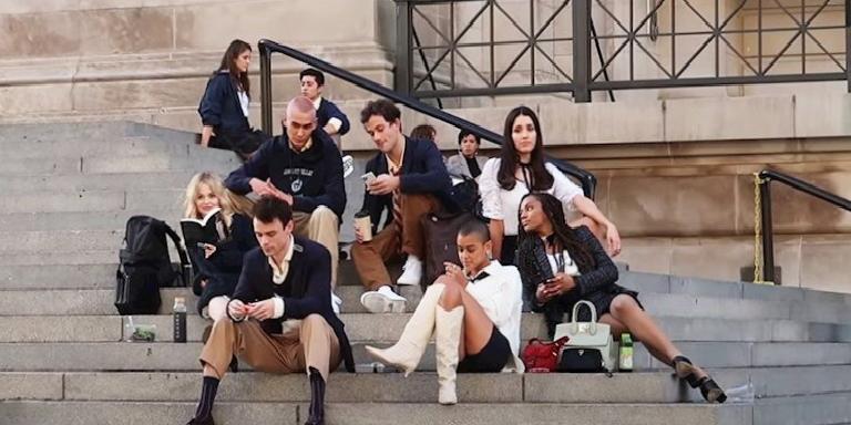 YENİ GOSSIP GIRL DİZİSİNİN YAYIN TARİHİ BELLİ OLDU