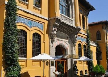 FOUR SEASONS HOTEL ISTANBUL AT SULTANAHMET, AVRUPANIN EN İYİ 4. OTELİ OLDU