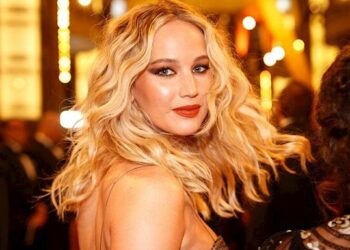 JENNIFER LAWRENCE EKRANLARA DÖNÜYOR