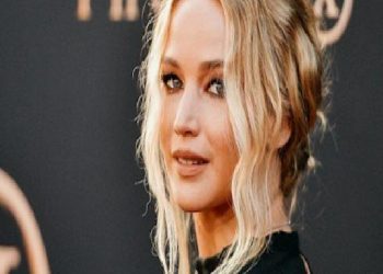 JENNIFER LAWRENCE İLK BEBEĞİNE HAMİLE!