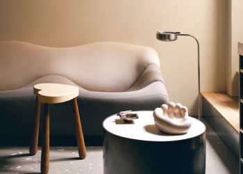 Paris’te İsyankar Çizgili Bir Apartman