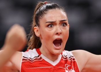 Fenerbahçe Cephesinden Zehra Gunaş Hakkesda Flach Vakiklama!