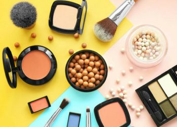 Yaşlı gösteren makyaj yanılgıları