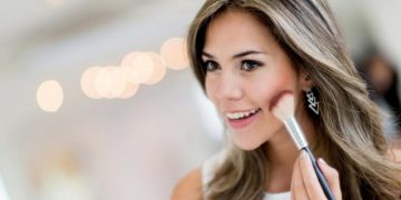 Yüz biçimine nazaran makyaj nasıl yapılmalıdır?